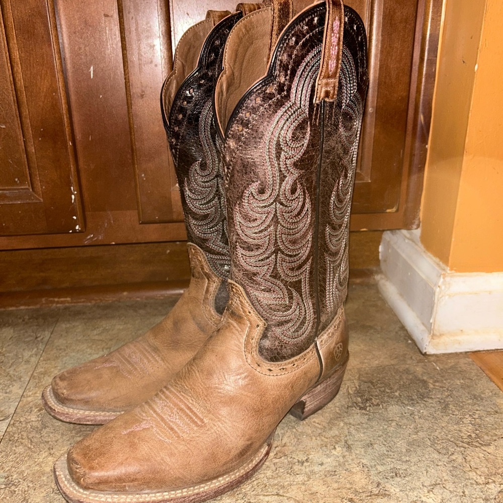 Ariat Cowboy Boots 6.5